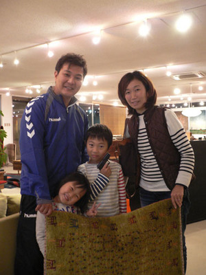 gabbe_121106_02.jpg